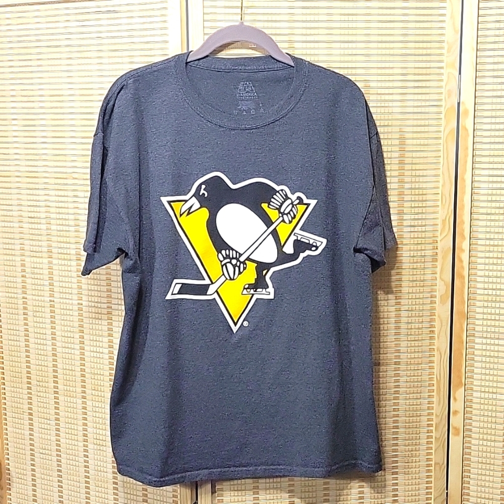 EUC Men's U-America Sportswear Pittsburgh Penguins Graphic Tee- Size L
